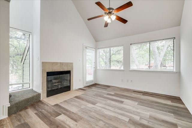 9831 Walnut Street 212, Dallas, TX 75243