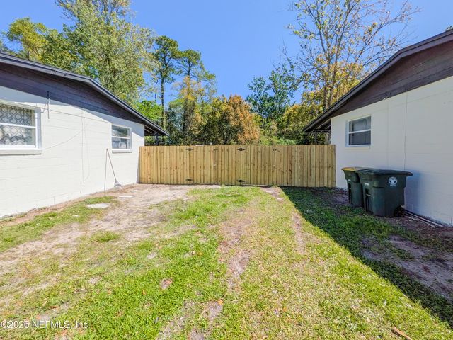 1615 BROOKVIEW Drive S, Jacksonville, FL 32246