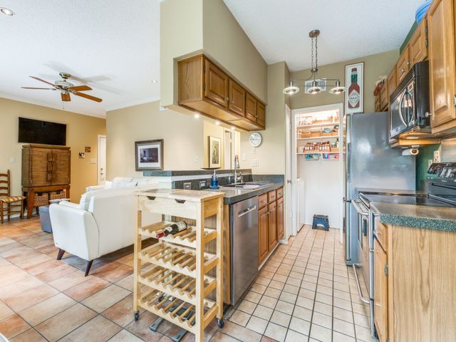 7151 Gaston Avenue 401, Dallas, TX 75214