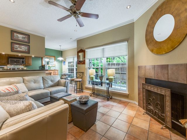 7151 Gaston Avenue 401, Dallas, TX 75214