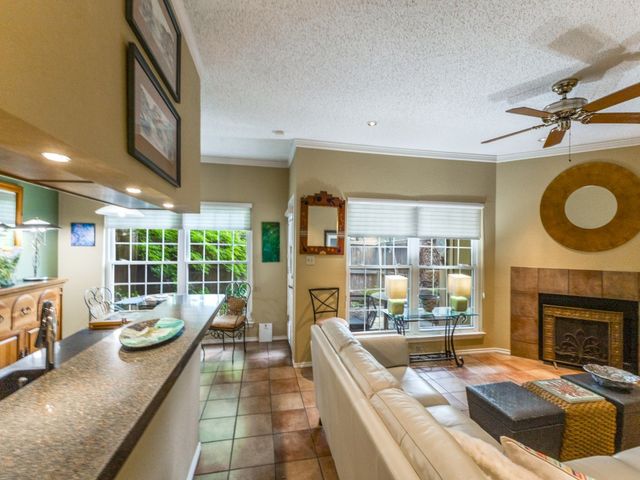 7151 Gaston Avenue 401, Dallas, TX 75214