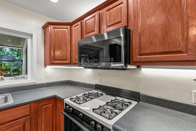 22335 Colonel Glenn, Little Rock, AR 72210