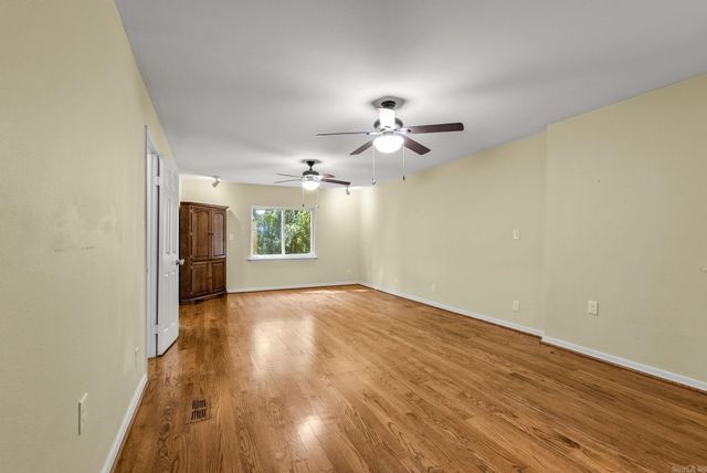 22335 Colonel Glenn, Little Rock, AR 72210