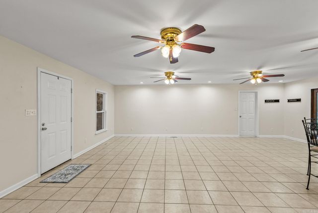 22335 Colonel Glenn, Little Rock, AR 72210