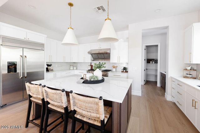 323 W MALIBU Drive, Chandler, AZ 85248