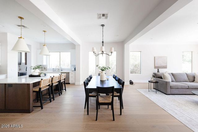 323 W MALIBU Drive, Chandler, AZ 85248