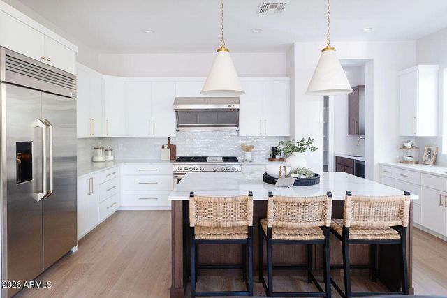 323 W MALIBU Drive, Chandler, AZ 85248