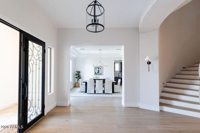 323 W MALIBU Drive, Chandler, AZ 85248