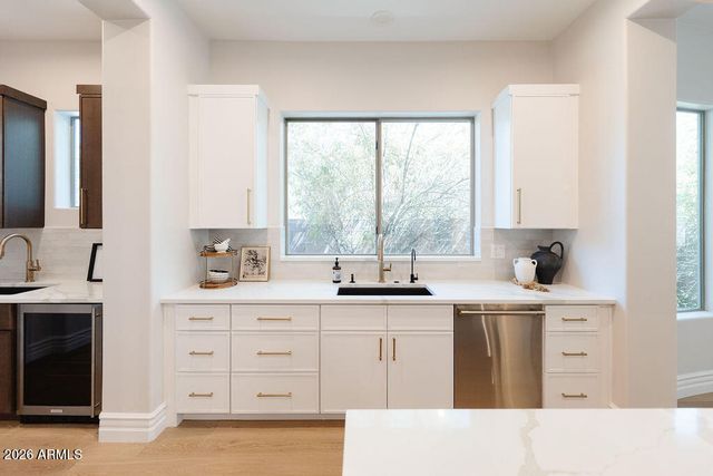 323 W MALIBU Drive, Chandler, AZ 85248