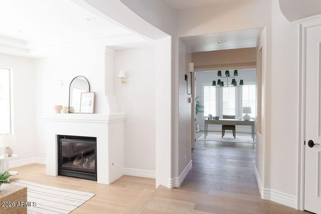 323 W MALIBU Drive, Chandler, AZ 85248