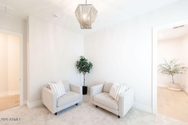 323 W MALIBU Drive, Chandler, AZ 85248