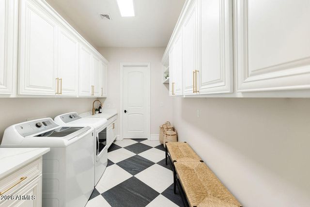 323 W MALIBU Drive, Chandler, AZ 85248