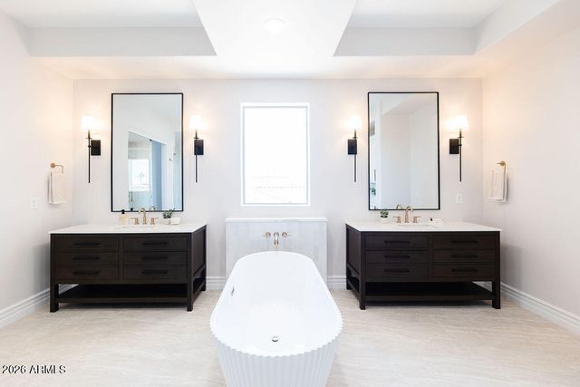 323 W MALIBU Drive, Chandler, AZ 85248