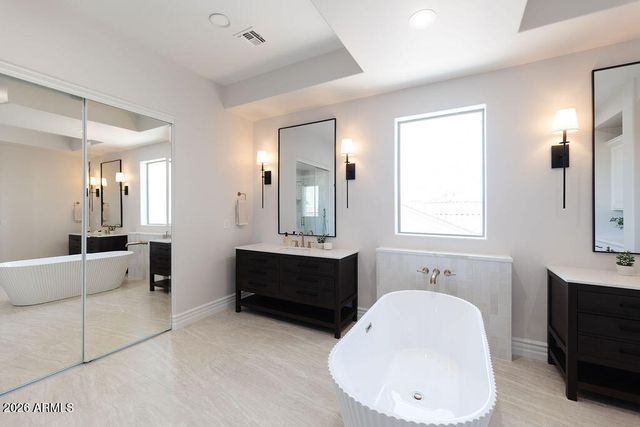 323 W MALIBU Drive, Chandler, AZ 85248