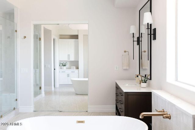 323 W MALIBU Drive, Chandler, AZ 85248