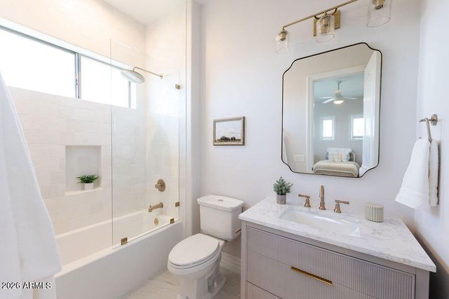 323 W MALIBU Drive, Chandler, AZ 85248