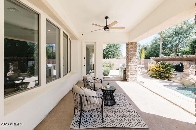 323 W MALIBU Drive, Chandler, AZ 85248