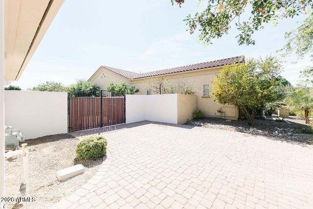 323 W MALIBU Drive, Chandler, AZ 85248