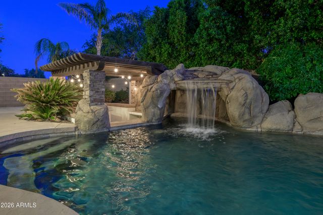 323 W MALIBU Drive, Chandler, AZ 85248