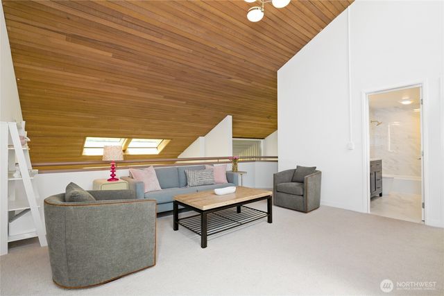 2422 Sahalee Drive W, Sammamish, WA 98074