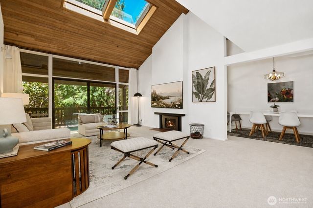 2422 Sahalee Drive W, Sammamish, WA 98074