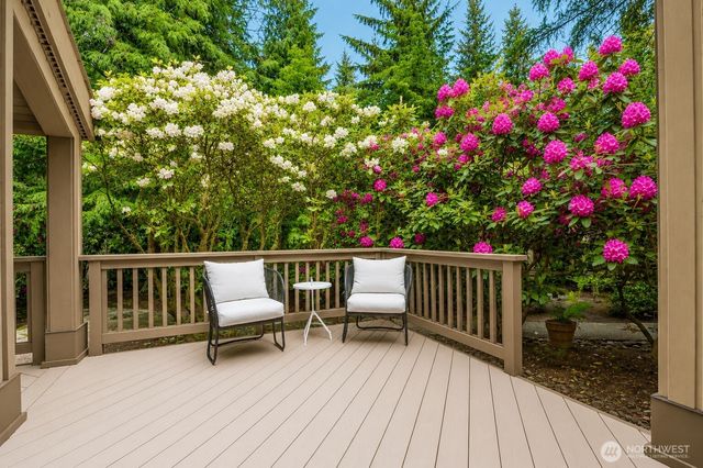 2422 Sahalee Drive W, Sammamish, WA 98074
