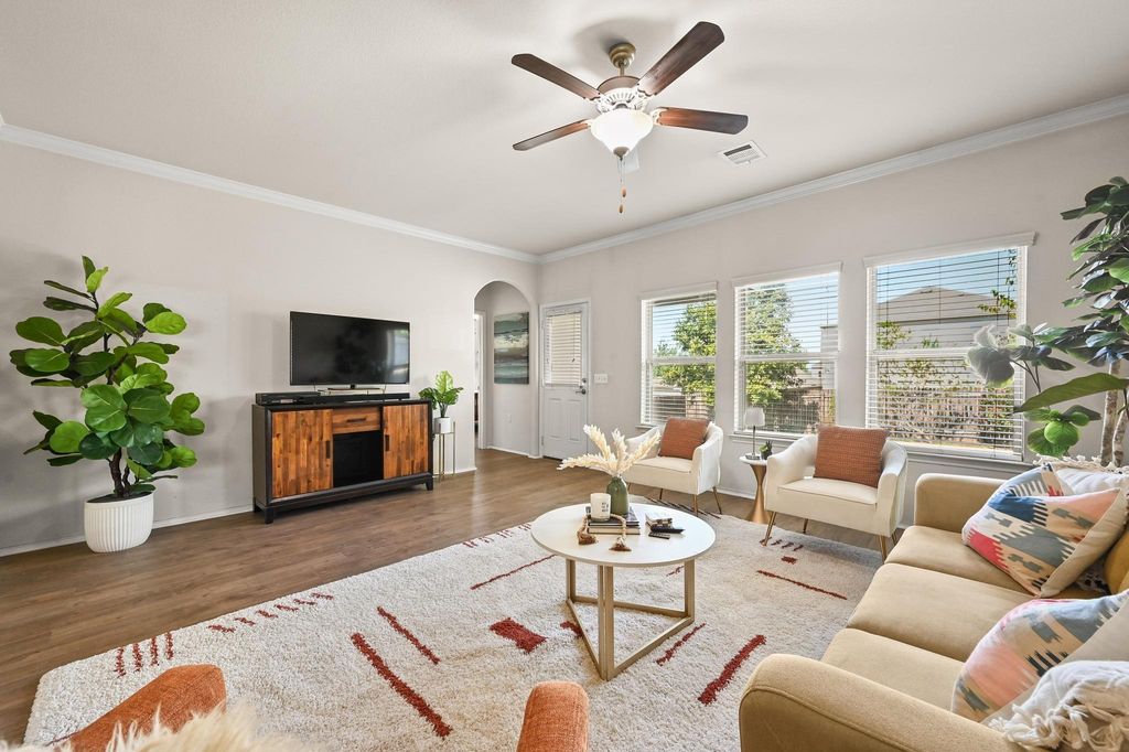 10221 Pinnacle Crest LOOP, Austin, TX 78747