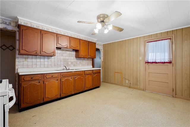 21-23 Lincoln Street, Cokeburg, PA 15324