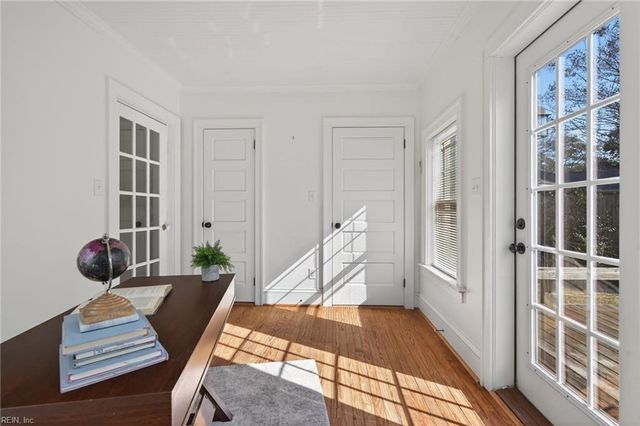 1093 Algonquin RD, Norfolk, VA 23505