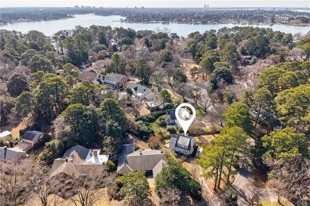 1093 Algonquin RD, Norfolk, VA 23505