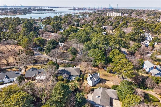 1093 Algonquin RD, Norfolk, VA 23505