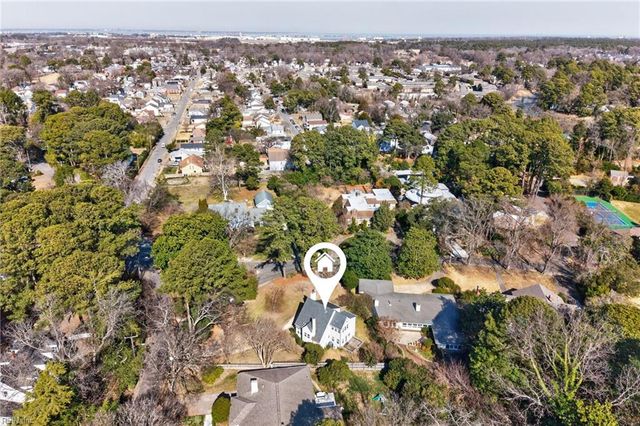 1093 Algonquin RD, Norfolk, VA 23505