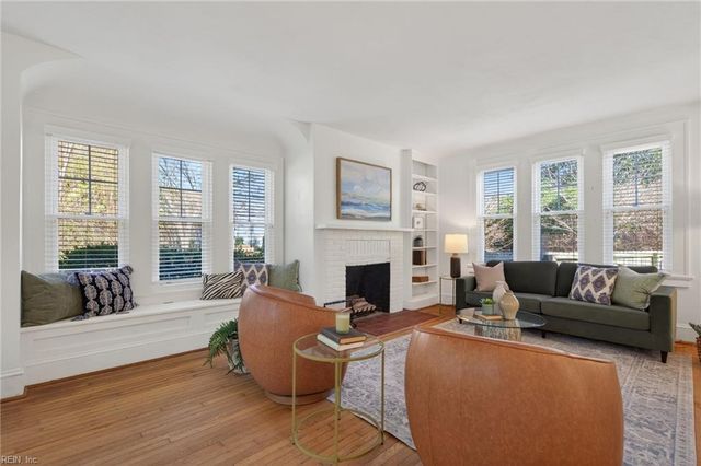 1093 Algonquin RD, Norfolk, VA 23505