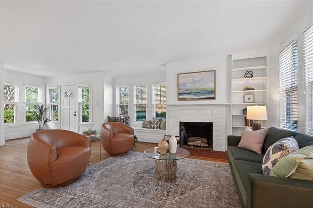 1093 Algonquin RD, Norfolk, VA 23505