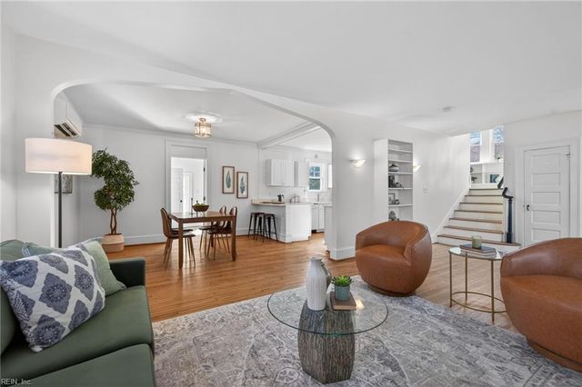 1093 Algonquin RD, Norfolk, VA 23505