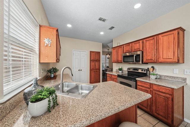8112 Fireside Drive, North Richland Hills, TX 76182