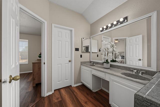 8112 Fireside Drive, North Richland Hills, TX 76182