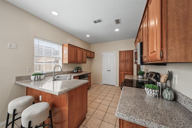8112 Fireside Drive, North Richland Hills, TX 76182