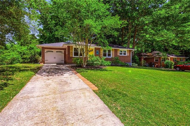 2670 Woodridge Drive, Decatur, GA 30033