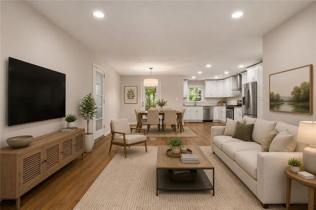 2670 Woodridge Drive, Decatur, GA 30033