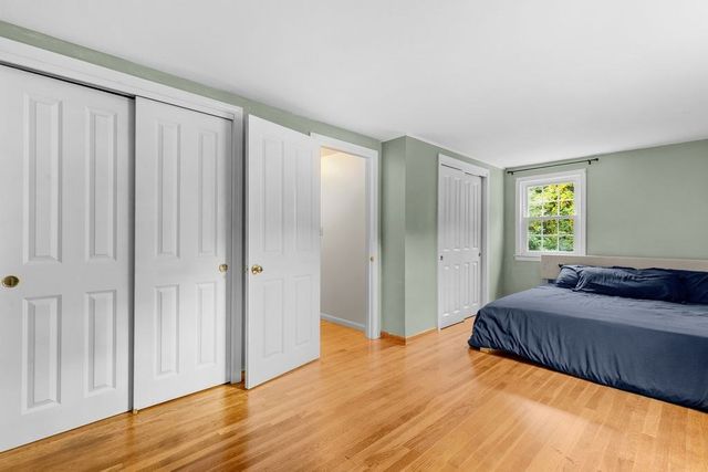 15 October Lane, Plymouth, MA 02360
