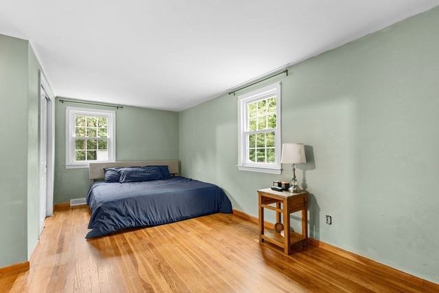 15 October Lane, Plymouth, MA 02360