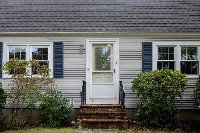 15 October Lane, Plymouth, MA 02360