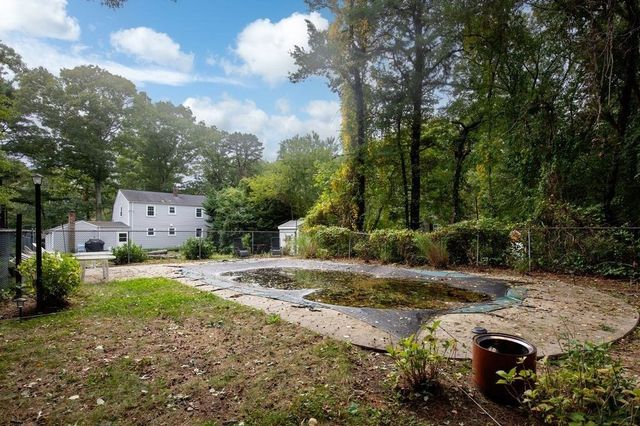 15 October Lane, Plymouth, MA 02360