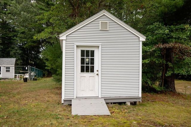 15 October Lane, Plymouth, MA 02360