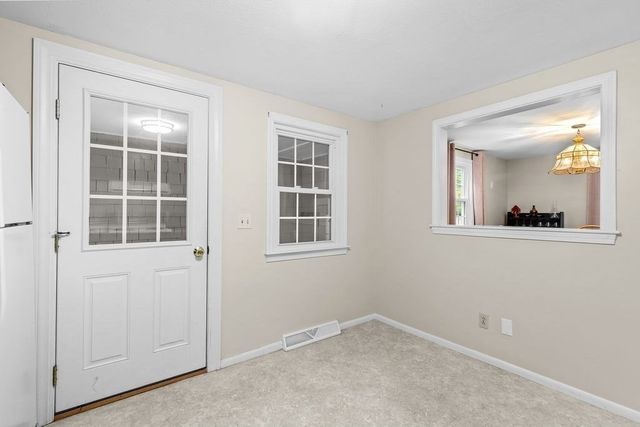 15 October Lane, Plymouth, MA 02360