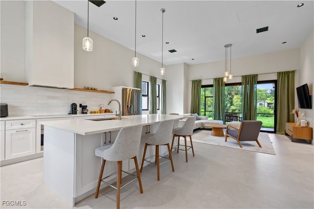 10186 Carolina ST, Bonita Springs, FL 34135