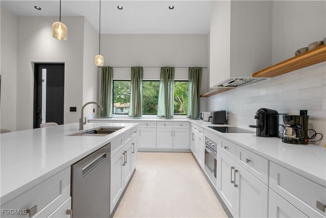 10186 Carolina ST, Bonita Springs, FL 34135