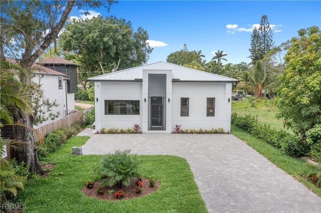 10186 Carolina ST, Bonita Springs, FL 34135