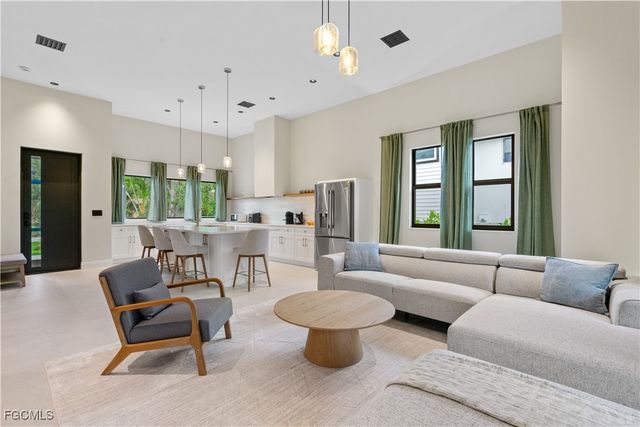 10186 Carolina ST, Bonita Springs, FL 34135